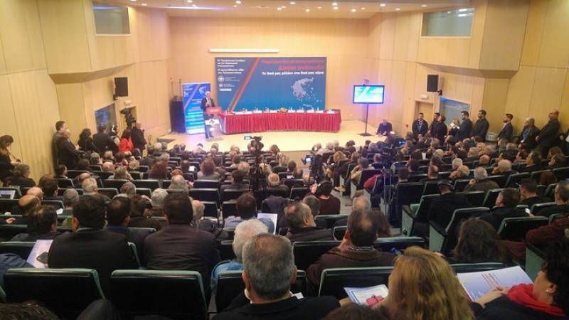 Ασχολούνται μόνο με τη μικροπολιτική