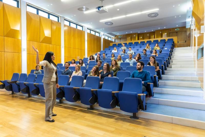 Ο δρόμος προς το μέλλον σου περνάει μέσα από το Deree!