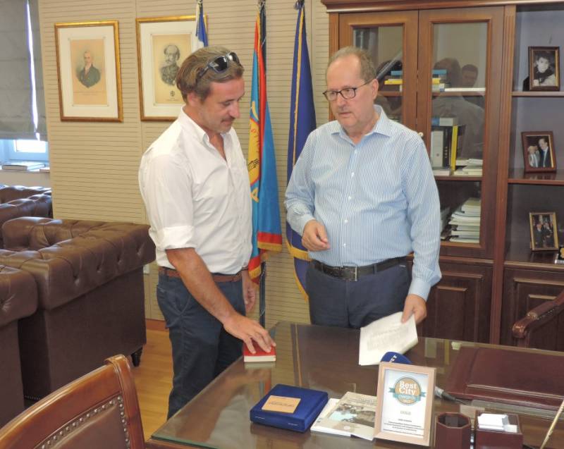 Ορκίστηκε δημοτικός σύμβουλος Καλαμάτας ο Γιάννης Δούζης