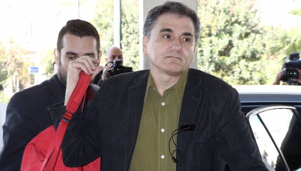 Επιστολή χωρίς τις ελληνικές θέσεις απέστειλε στους θεσμούς ο Ευκ. Τσακαλώτος