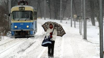 Τα πρώτα χιόνια (και μαζί τα πρώτα προβλήματα) σε ευρωπαϊκές χώρες