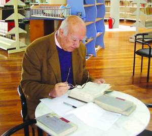 Ο Παναγής Κουμάντος οδοιπορεί  &quot;Στα βήματα του Ιωσήφ Βαλέστ&quot;