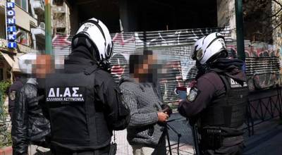 Στα Κάτω Πατήσια η «επιχείρηση Σκούπα» της ΕΛ.ΑΣ.: 170 αστυνομικοί, 82 προσαγωγές