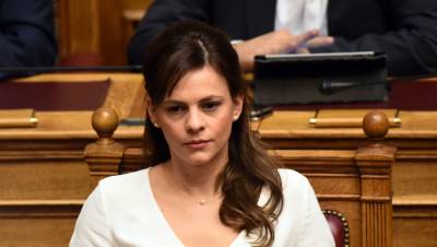 Αχτσιόγλου: "Η επαναφορά των συλλογικών συμβάσεων είναι γεγονός"