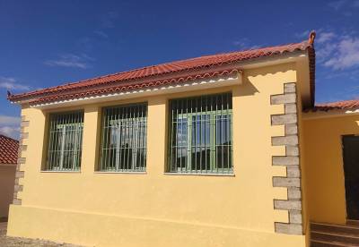 Εργασίες στα πρώην σχολεία Ανω και Κάτω Άμφειας