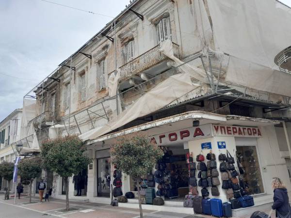 “Ναυάγησε”  η αξιοποίηση του “Αχίλλειον” στο κέντρο της Καλαμάτας