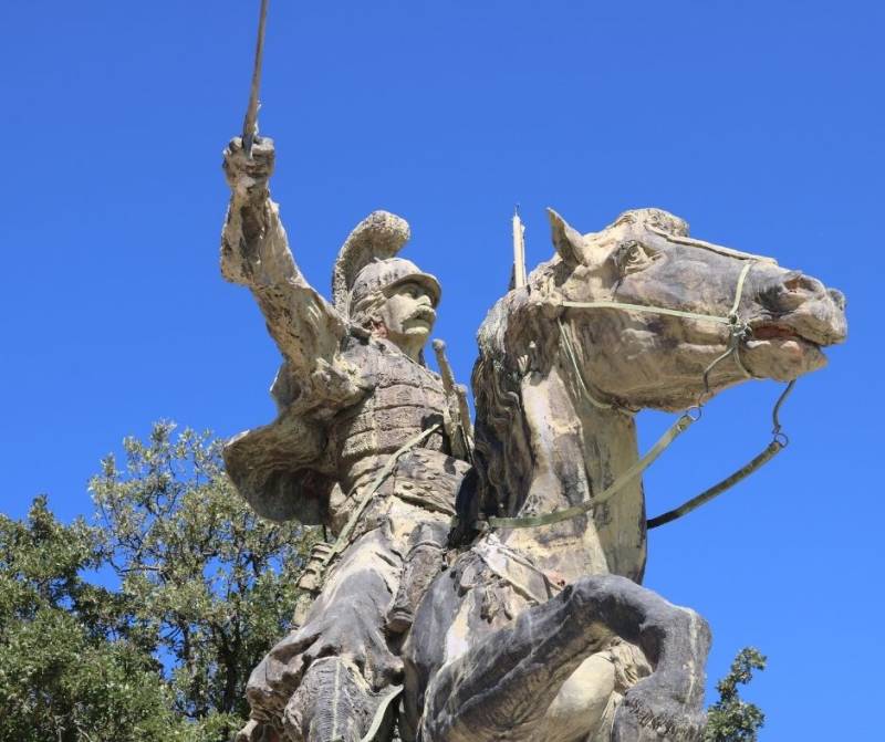 Ραμοβούνι Μεσσηνίας, Κυριακή 3 Απριλίου: Μία μέρα αφιερωμένη σε έναν ήρωα.…