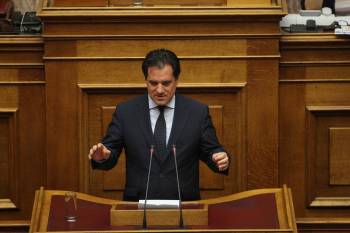 Αδ. Γεωργιάδης: &quot;Γουρούνι στο σακί εγώ δεν ψηφίζω&quot;