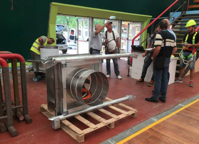 Εξαεριστήρες οροφής τοποθετήθηκαν στην Τέντα