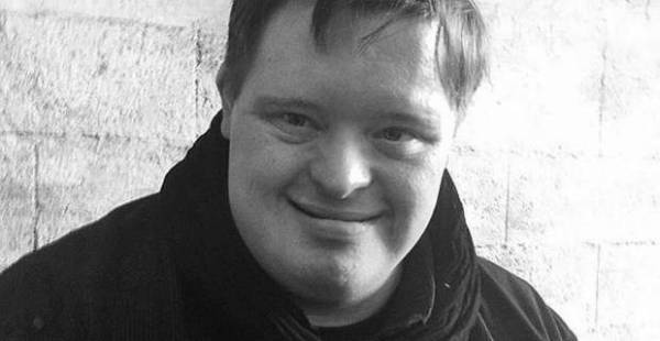 Γάλλος με σύνδρομο Down έλαβε 30.000 κάρτες για τα γενέθλιά του