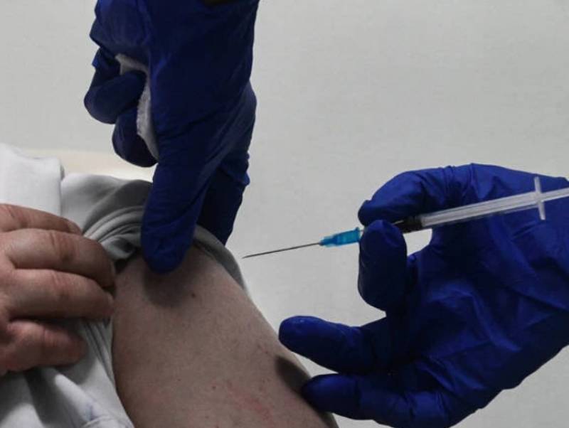 Ρωσία: 100% αποτελεσματικό το δεύτερο εμβόλιο