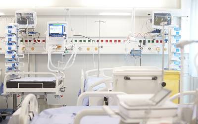 «Καμπανάκι» για τις ελλείψεις σε παιδιατρικές ΜΕΘ (Βίντεο)