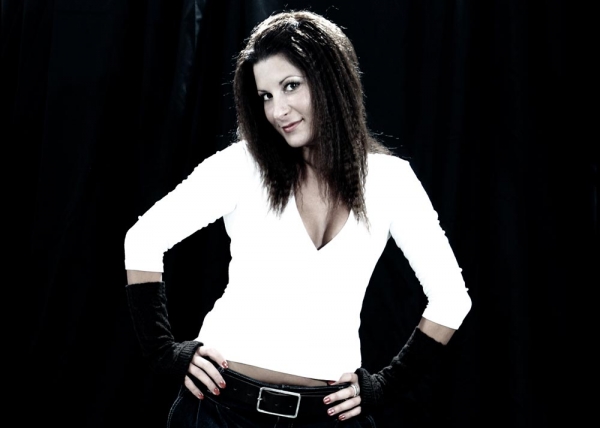 Ολιβία Λαπάτα: "Το θέατρο είναι αμεσότητα δεν έχεις περιθώριο να κάνεις λάθος"