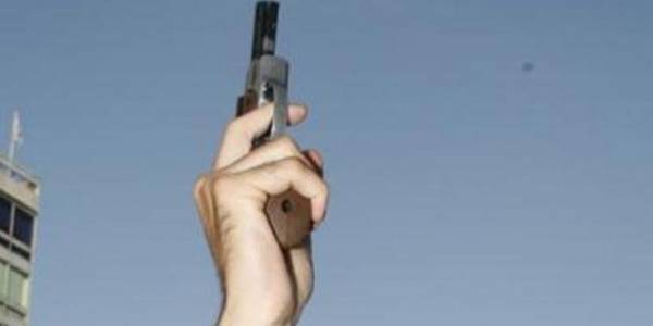 Προφυλακίστηκε ο 58χρονος οπλοφόρος της Θουρίας