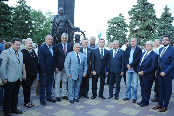 Αδελφοποιήθηκαν οι Δήμοι Πύλου - Νέστορος και Αζόφ