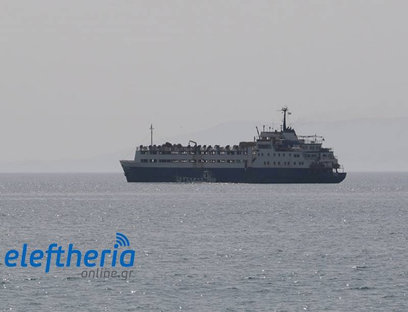 Καλαμάτα: Σε εξέλιξη ο τροφοανεφοδιασμός του πλοίου "Elbeik" - Μεταφέρει βοοειδή, ύποπτα για καταρροϊκό πυρετό (βίντεο-φωτογραφίες)