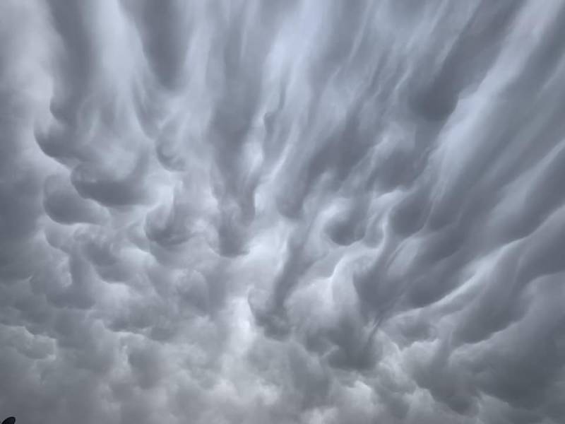 «Mammatus»: Τα εντυπωσιακά σπάνια νέφη εμφανίστηκαν σε Μεσσηνία και Λακωνία