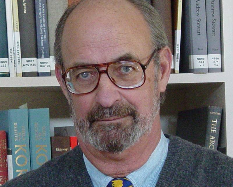 Πέθανε ο αρχαιολόγος Στέφανος Μίλλερ, που ανέδειξε τον αρχαιολογικό χώρο της Νεμέας