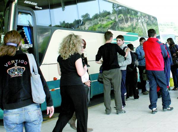 Διαμαρτυρία για την μεταφορά των μαθητών του Χαρακοπιού