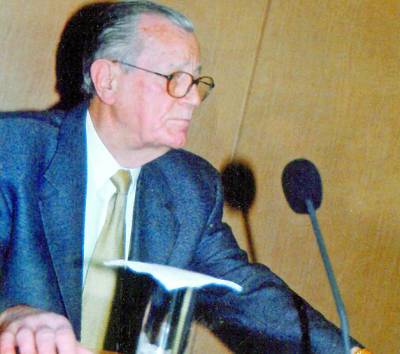 Φωτίζοντας την προσωπικότητα του εκδότη Δημήτρη Παπαδήμα