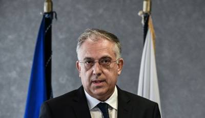 Θεοδωρικάκος: Ταυτοποιήθηκαν αυτοί που ανέβασαν το άθλιο πανό στην Τούμπα