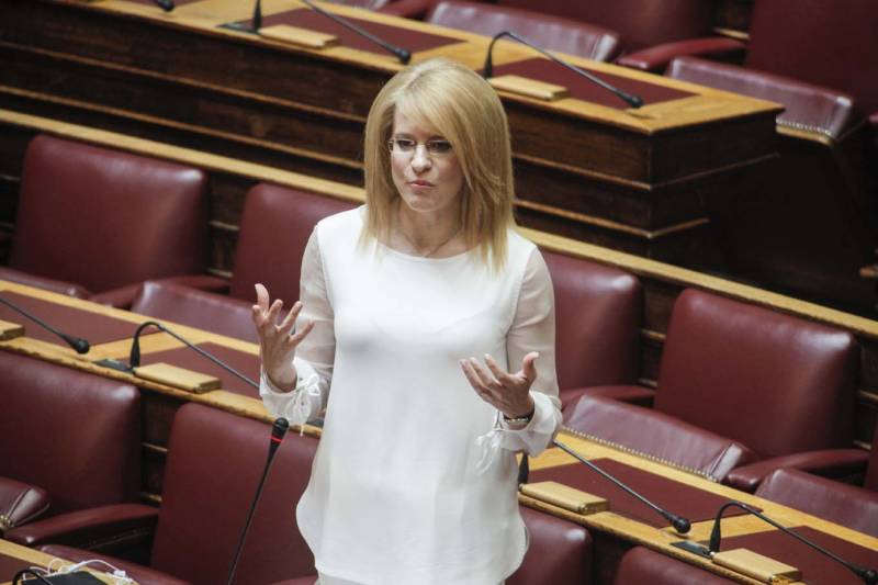 Τζάκρη: "Show από μια χούφτα Χρυσαυγίτες και προβεβλημένα στελέχη της ΝΔ στα Γιαννιτσά"