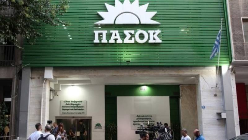 ΠΑΣΟΚ για Άδ. Γεωργιάδη: «Ποια αξιοπιστία έχει ένα πολιτικό πρόσωπο που επιχαίρει που τίθεται στο αρχείο μια υπόθεση που τον αφορά ως θύμα;»