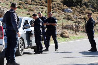 Παραδόθηκαν τα τρία καταζητούμενα αδέλφια για το μακελειό στα Βορίζια (βίντεο)