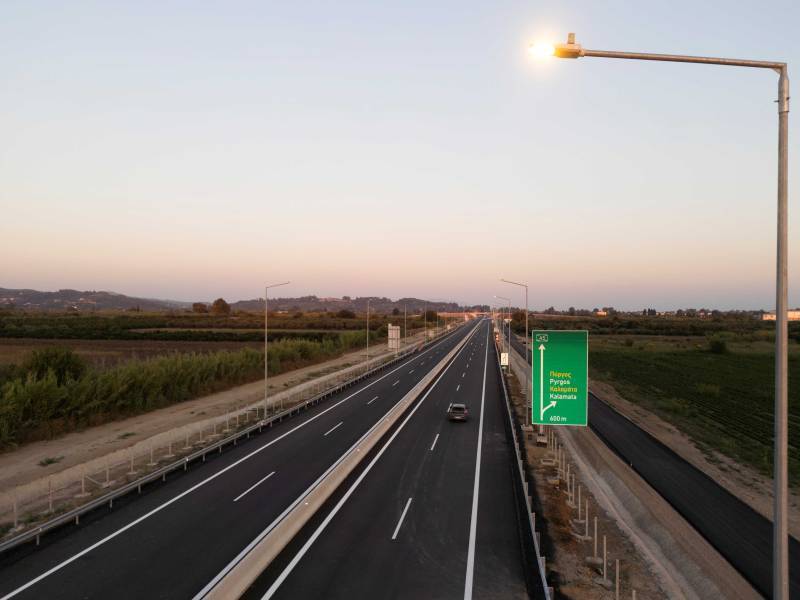 Πανηγυρίζουν παρουσιάζοντας το ελάχιστο ως επίτευγμα