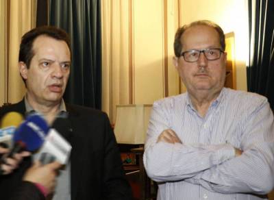 “Πολιτική συναλλαγή” Νίκα - Δέδε βλέπει ο Τατούλης