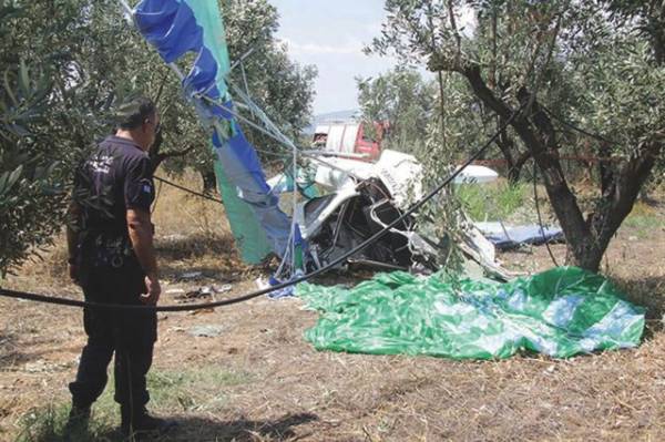 Ευθύνες για το αεροπορικό δυστύχημα ζητεί ο Πετράκος