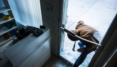 Χανιά: Διάρρηξη σε σπίτι με πυροβολισμούς - Τρεις τραυματίες