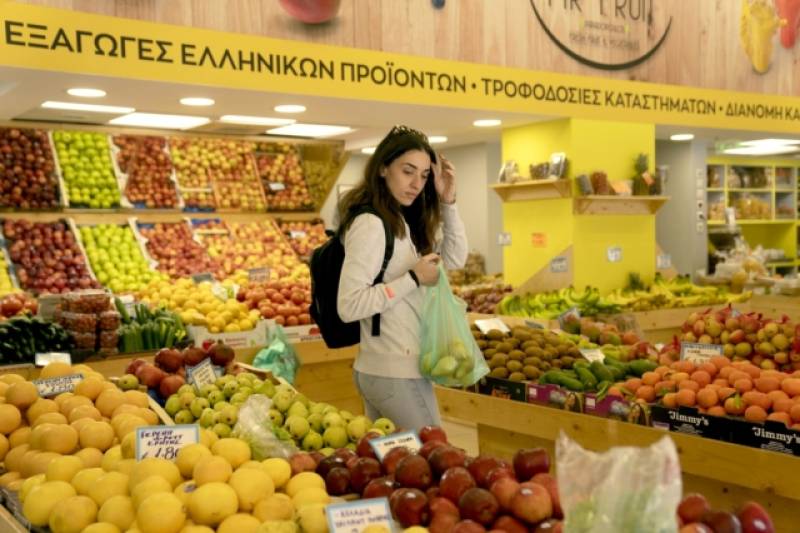 ΕΛΣΤΑΤ: Παρά το “φρένο” συνέχεια ανατιμήσεων και το Μάιο – Στο 2,4% ο πληθωρισμός