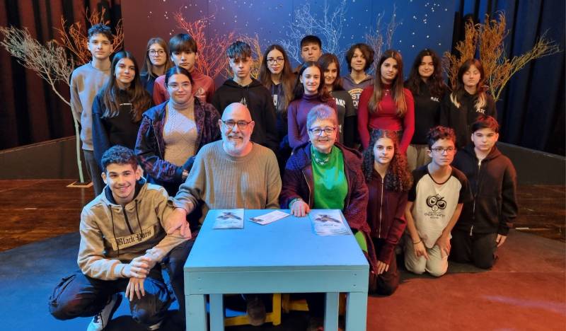 «Το γαλάζιο πουλί» ανεβάζει η Πειραματική Σκηνή Καλαμάτας (βίντεο)