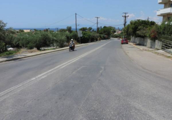 Διαπλάτυνση πεζοδρομίου από "Φιλοξένια" έως "Φωτεινή"