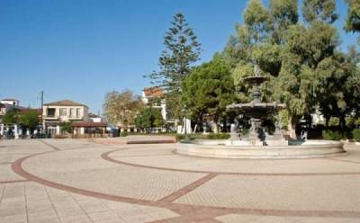 Τα «Ανυπότακτα Φιλιατρά» για την πλατεία της πόλης