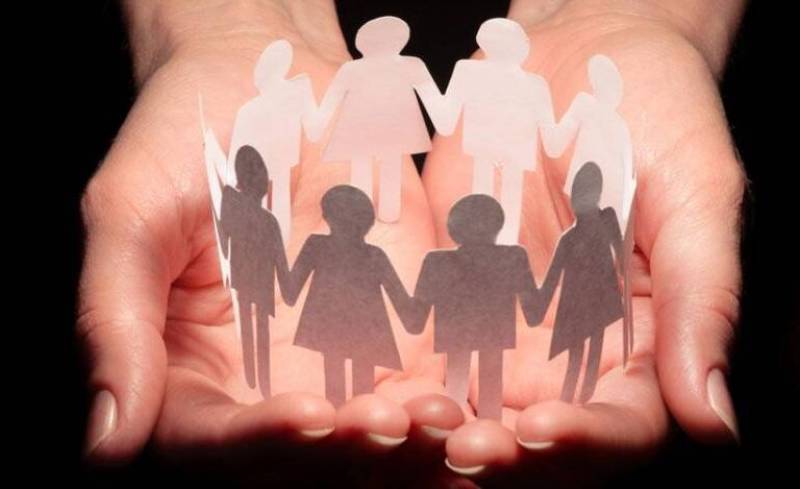 Λείπουν ακόμα σημαντικές κοινωνικές δομές