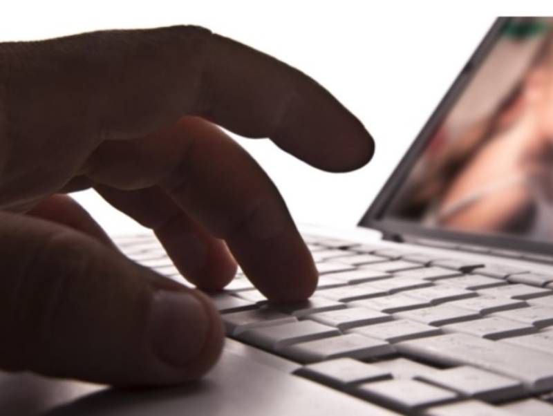 Θεσσαλονίκη: Συνελήφθη εκπαιδευτικός για κατοχή υλικού παιδικής πορνογραφίας