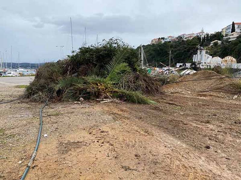 Παρεμβάσεις ευπρεπισμού στο χώρο της μαρίνας Πύλου