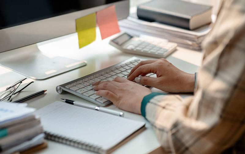 Εργασιακό νομοσχέδιο: «Λάστιχο» το ωράριο εργασίας, αλλάζει η ετήσια άδεια αναψυχής (βίντεο)