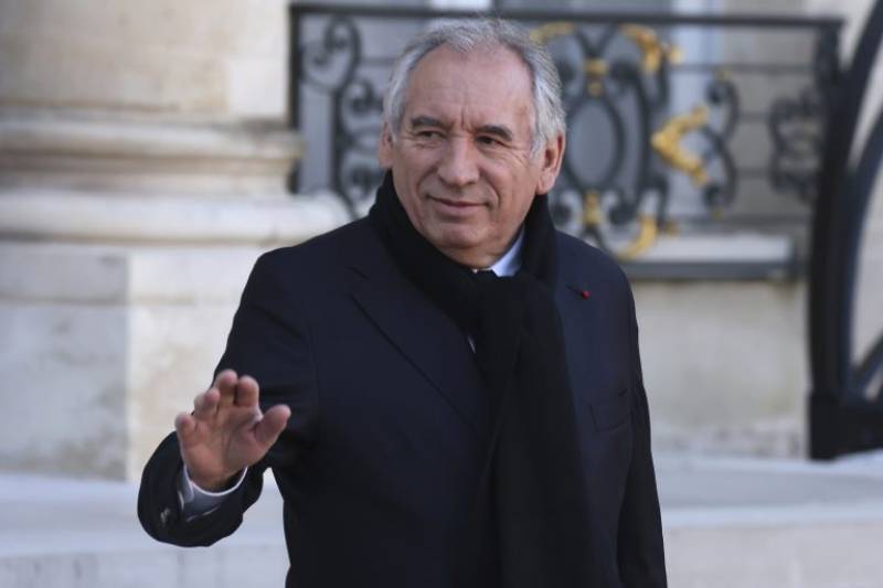 Γαλλία: Παραιτήθηκε ο Μπαϊρού