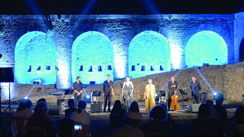Απολαυστική μουσική παράσταση στο Νιόκαστρο Πύλου