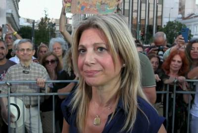 Το χρονικό της παραίτησης Καρυστιανού από την προεδρία του Συλλόγου Συγγενών θυματων Τεμπών (βίντεο)