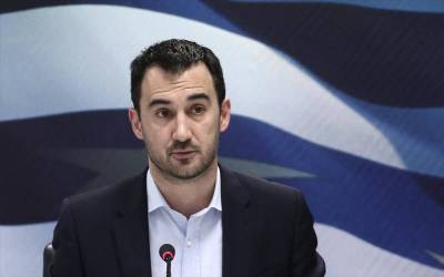 O Χαρίτσης για την αντιμετώπιση της ακρίβειας