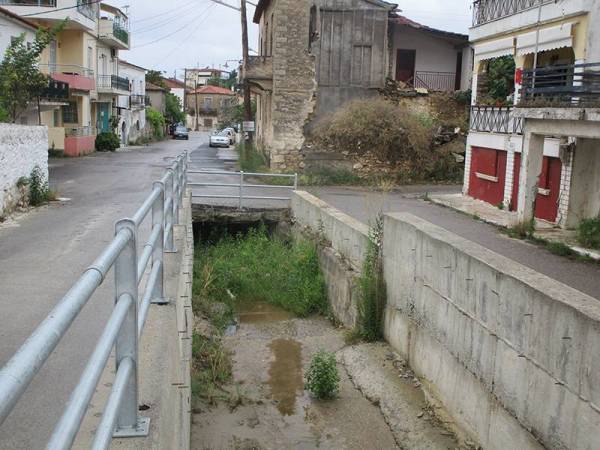 Διαμαρτυρία από Θουρία για τα αντιπλημμυρικά