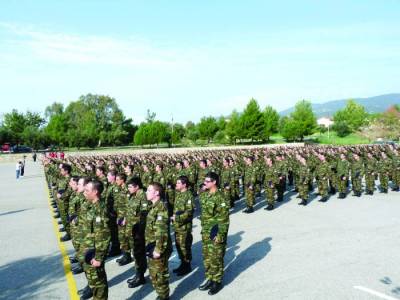 Ορκωμοσία νεοσυλλέκτων στο Στρατόπεδο Καλαμάτας
