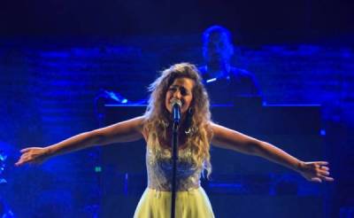 Η Νατάσσα Μποφίλιου στις 10 Αυγούστου στο Χανδρινού