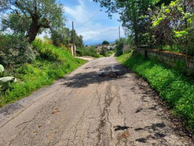 Δρόμος σε τραγική κατάσταση