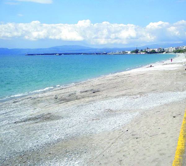 Παραχώρηση των ακτών στους δήμους ζητεί η ΚΕΔΕ