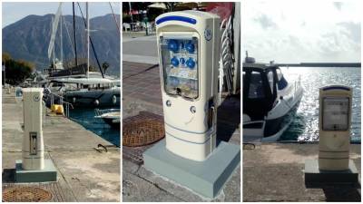 Τοποθέτηση pillar ηλεκτροδότησης και υδροδότησης σκαφών στο λιμάνι Καλαμάτας
